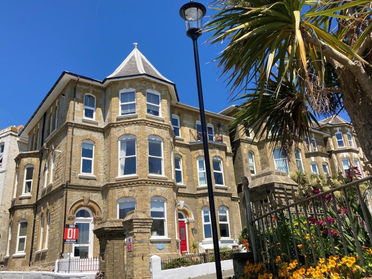 Flat 2, 1 Alexandra Gardens Apartment Ventnor Bagian luar foto