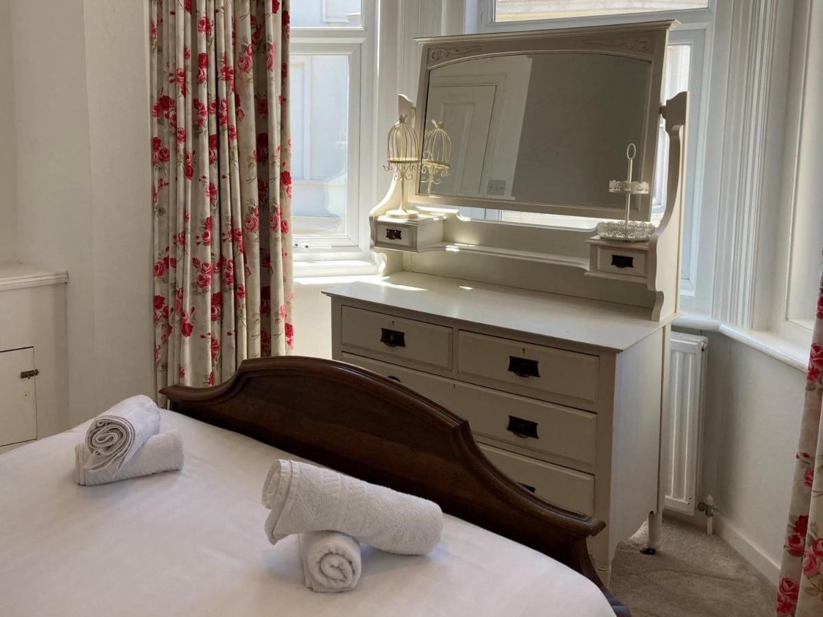 Flat 2, 1 Alexandra Gardens Apartment Ventnor Bagian luar foto